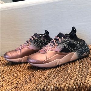 Puma sock dusty pink sneakers 7.5